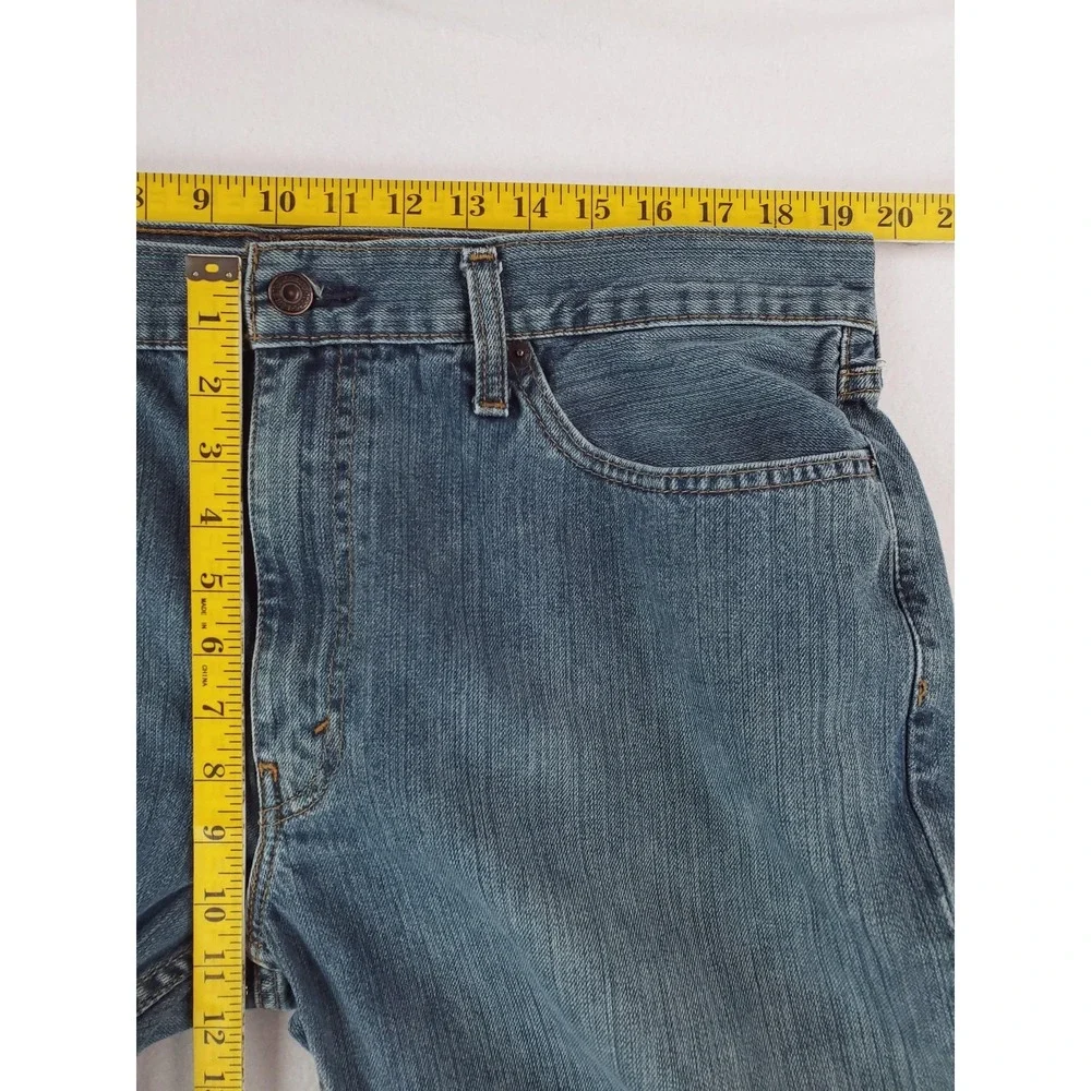 Levis levis 559